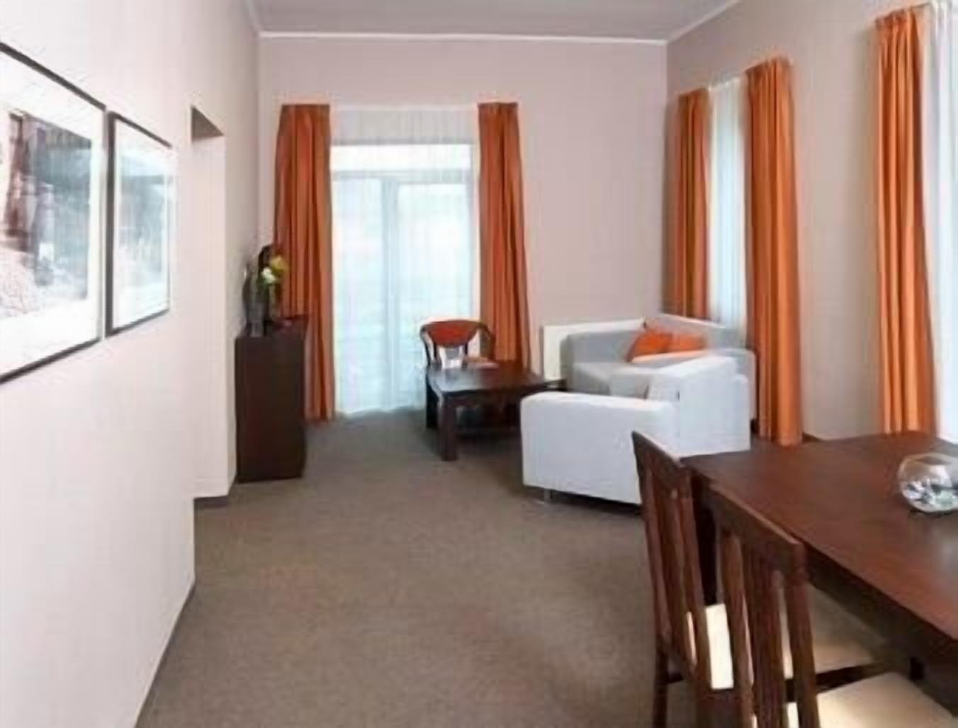 酒店 Lviv Ramada Kholodnovidka